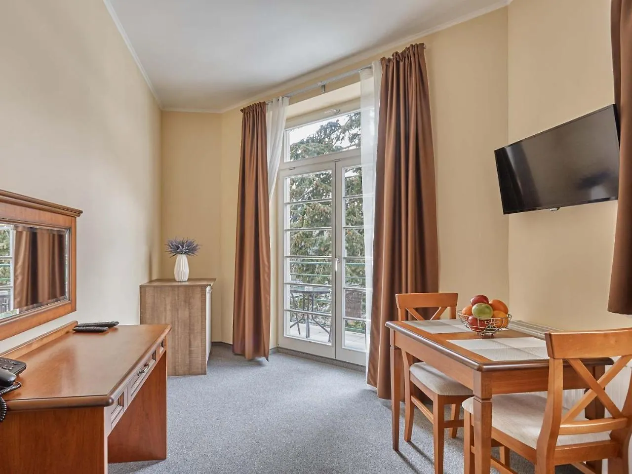 Akropolis Apart Hotel Karlovy Vary Czech Republic